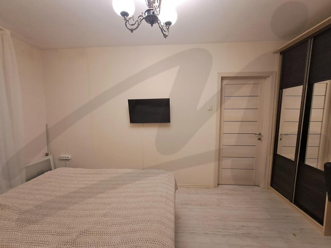 Продажа 2-комнатной квартиры, Солнечногорск, Военный городок ул,  11