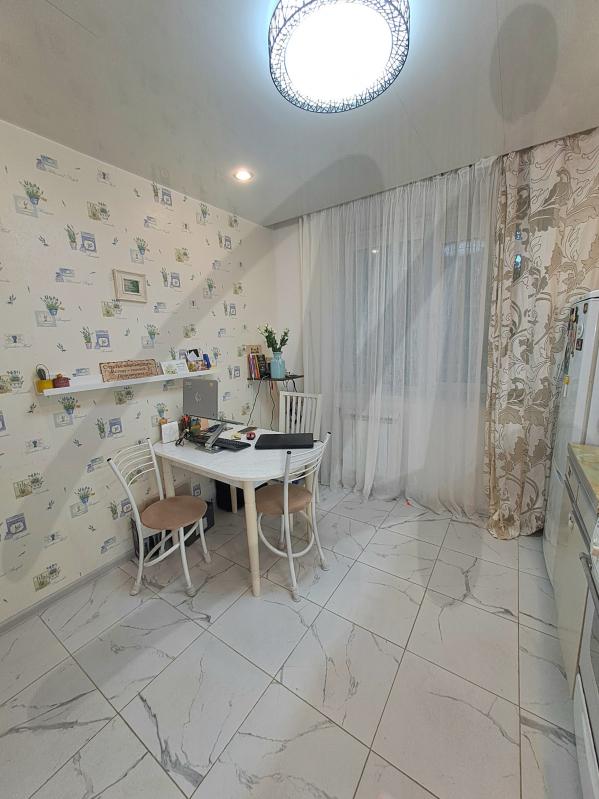 Продажа 2-комнатной квартиры, Солнечногорск, Военный городок ул,  11