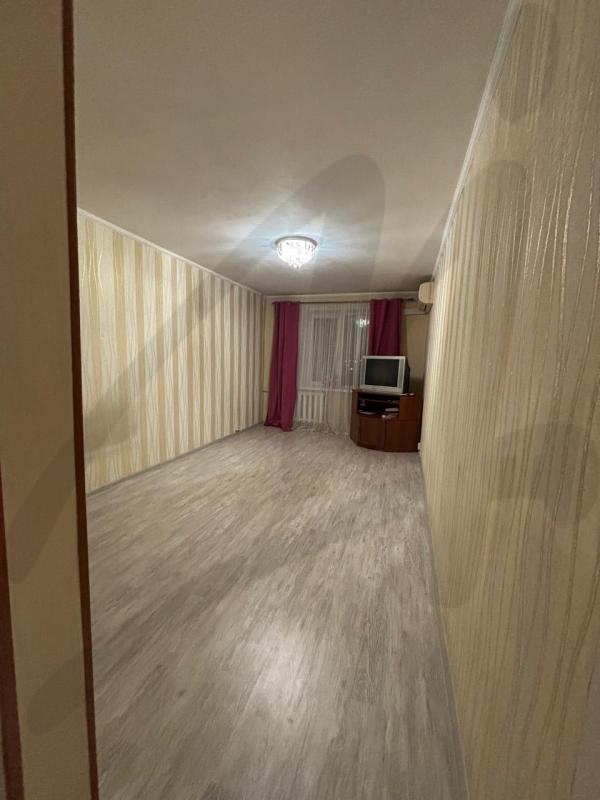 Продажа 2-комнатной квартиры, Солнечногорск, Военный городок ул,  8