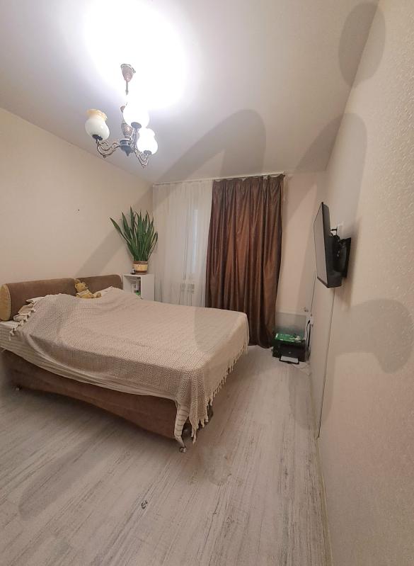 Продажа 2-комнатной квартиры, Солнечногорск, Военный городок ул,  11