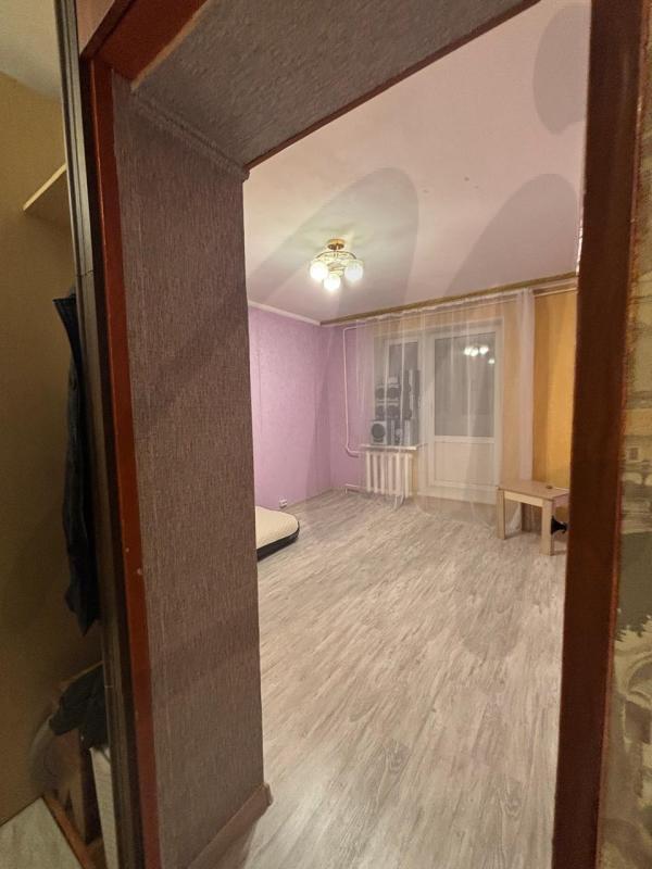 Продажа 2-комнатной квартиры, Солнечногорск, Военный городок ул,  8