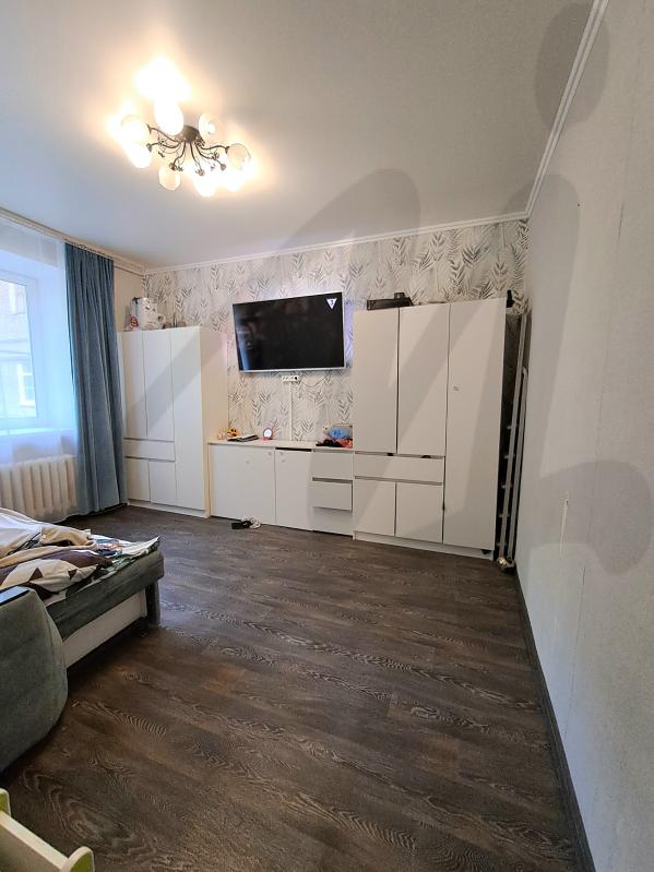 Продажа 3-комнатной квартиры, Солнечногорск, Военный городок ул,  17