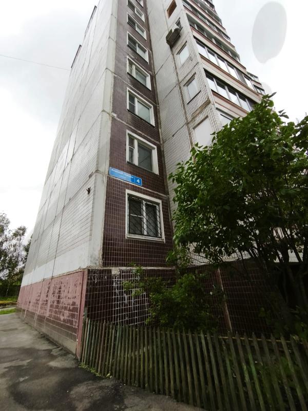 Продажа 3-комнатной квартиры, Солнечногорск, Военный городок ул,  4