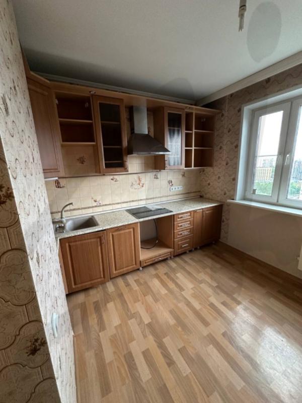 Продажа 3-комнатной квартиры, Москва, Верхние Поля ул,  40