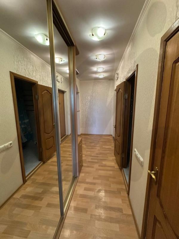 Продажа 3-комнатной квартиры, Москва, Верхние Поля ул,  40