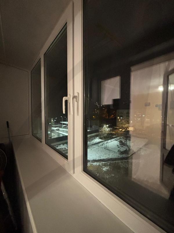 Продажа 2-комнатной квартиры, Солнечногорск, Военный городок ул,  8