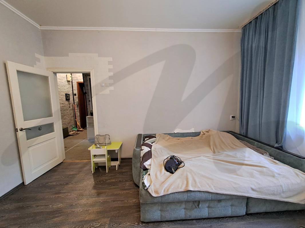 Продажа 3-комнатной квартиры, Солнечногорск, Военный городок ул,  17