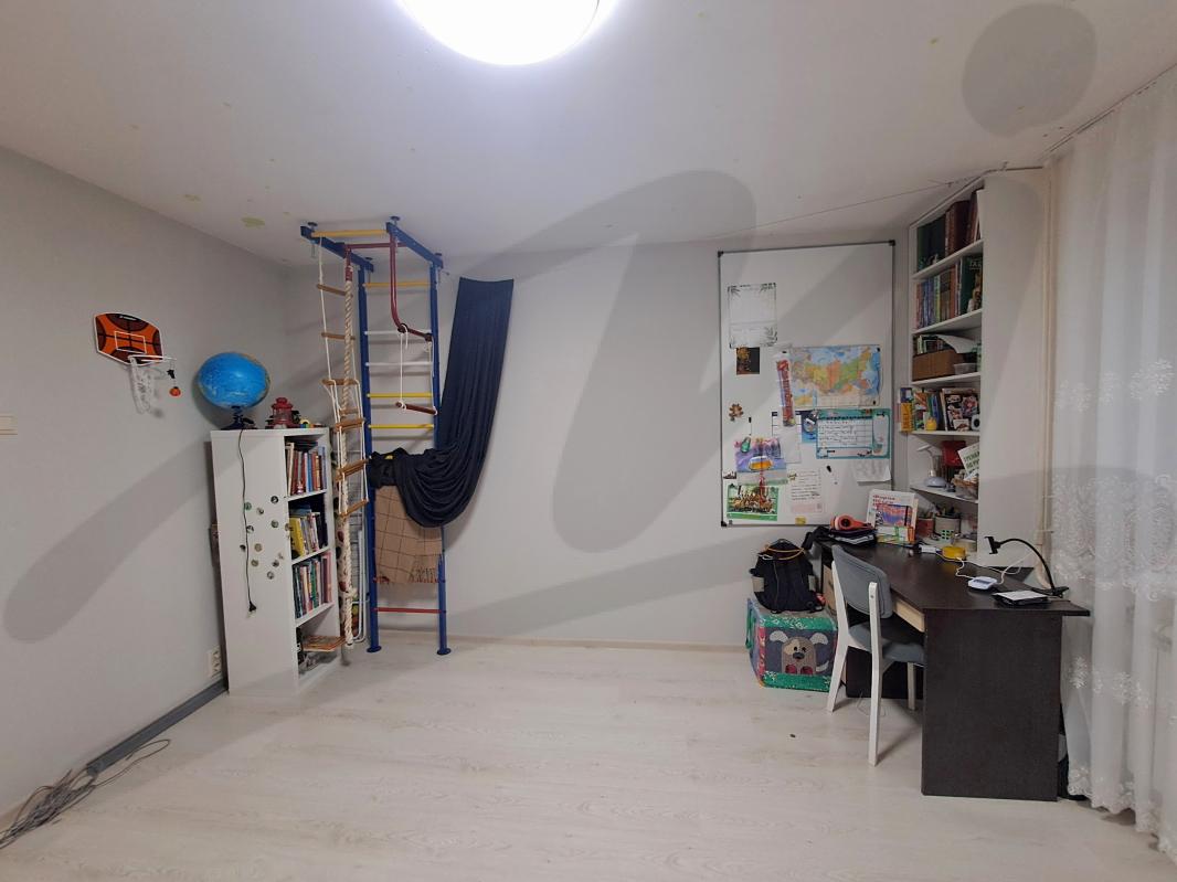 Продажа 2-комнатной квартиры, Солнечногорск, Военный городок ул,  11