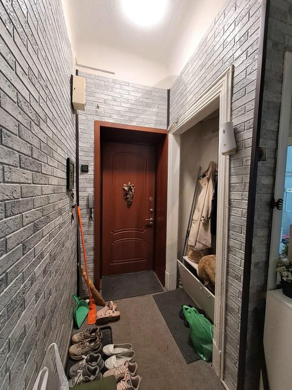 Продажа 3-комнатной квартиры, Солнечногорск, Военный городок ул,  17