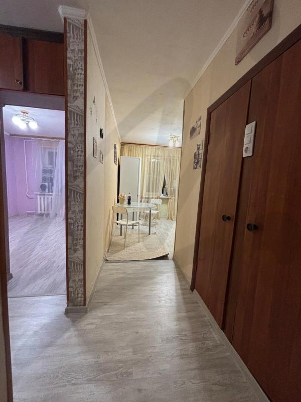 Продажа 2-комнатной квартиры, Солнечногорск, Военный городок ул,  8