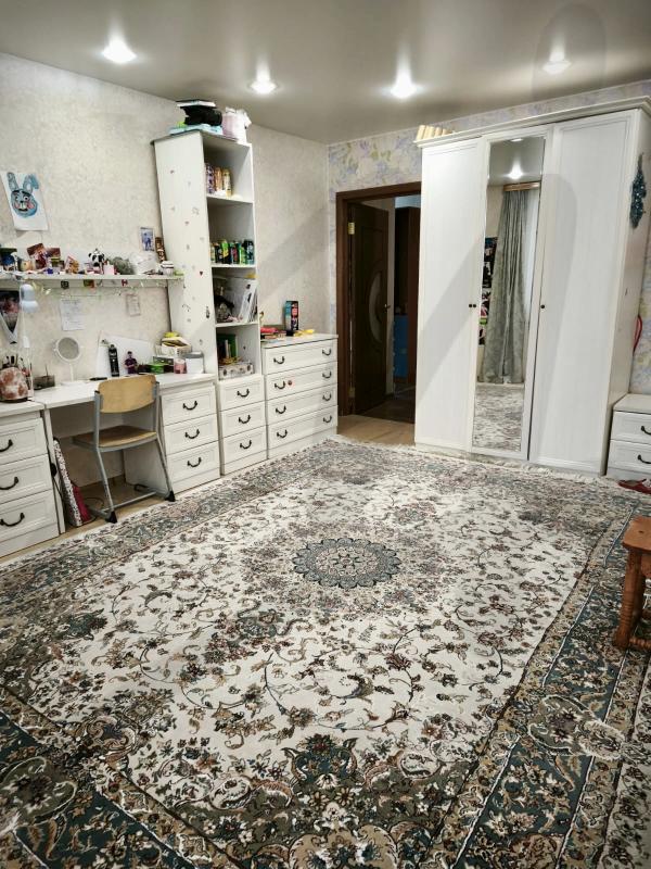 Продажа 3-комнатной квартиры, Солнечногорск, Военный городок ул,  4